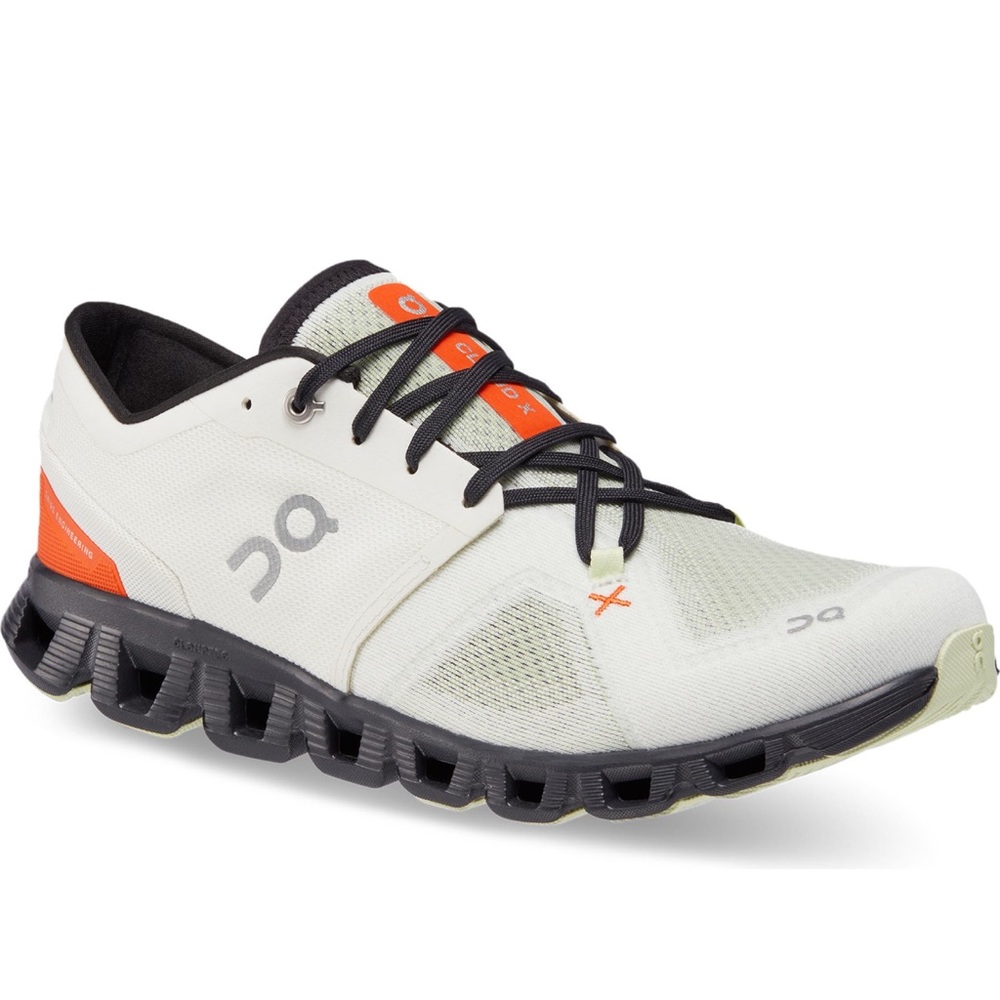 On Cloud X 3 Men’s Training Shoe Black/Orange/White. Size 11